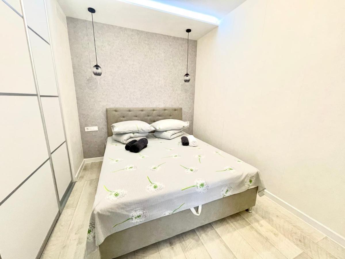 Сozy 704 Sunrise Apartments On The 22Nd Floor In The Center Odessa Ngoại thất bức ảnh