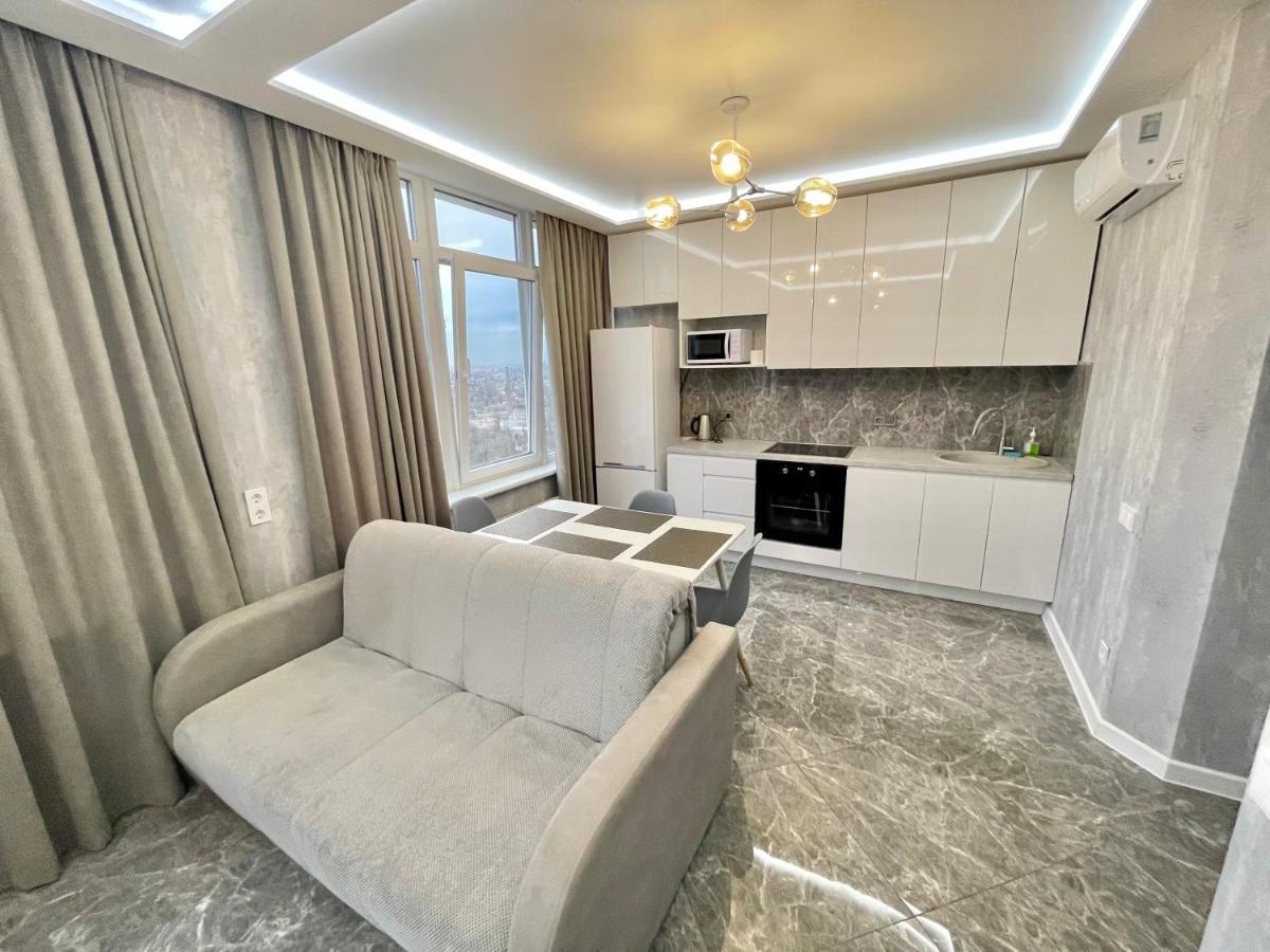 Сozy 704 Sunrise Apartments On The 22Nd Floor In The Center Odessa Ngoại thất bức ảnh