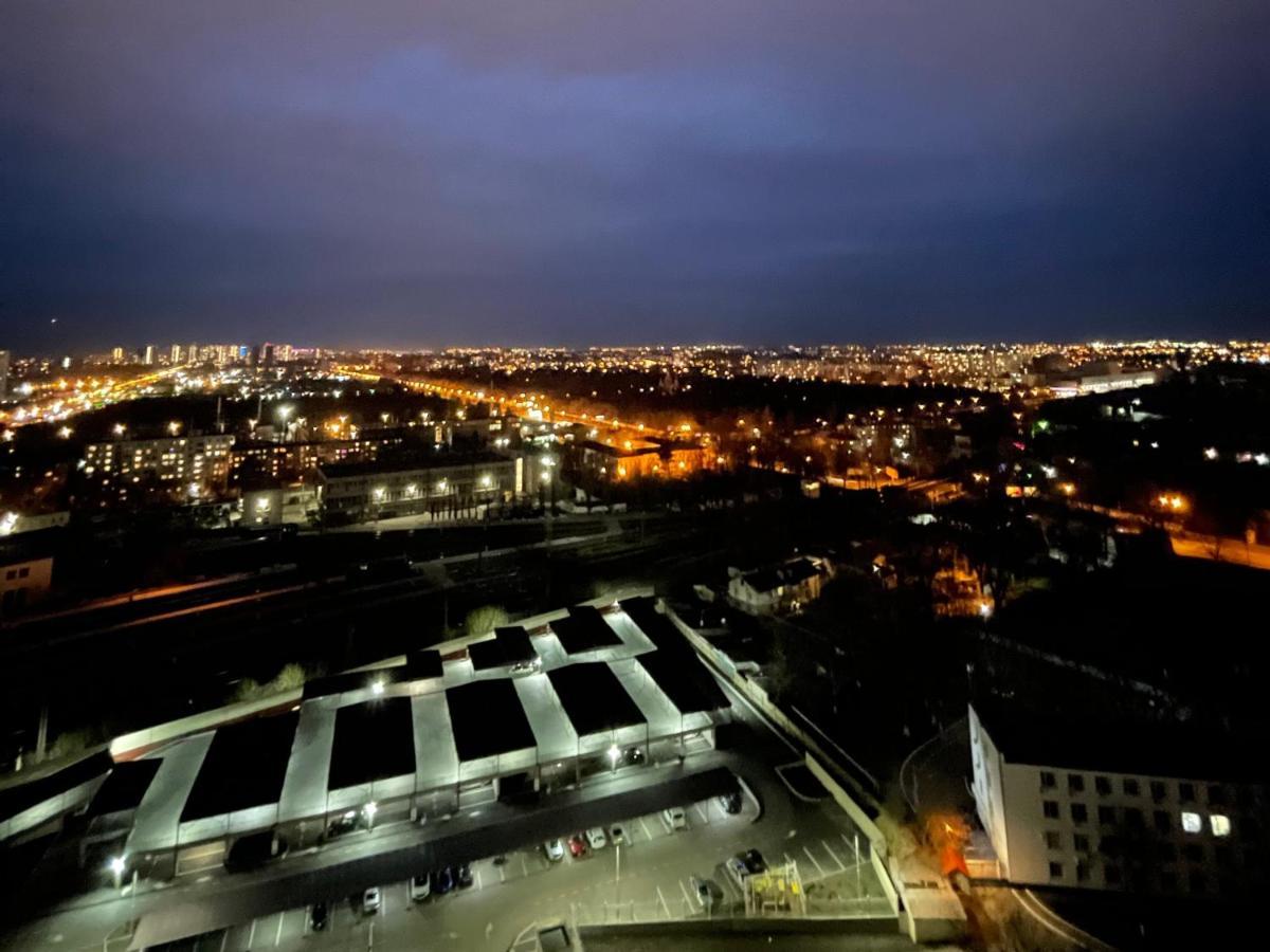 Сozy 704 Sunrise Apartments On The 22Nd Floor In The Center Odessa Ngoại thất bức ảnh